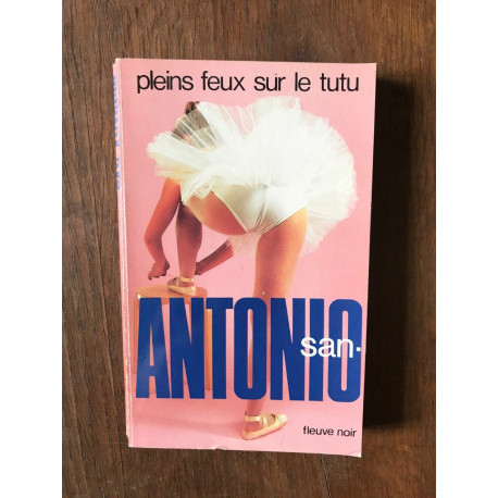 PLEINS FEUX SUR LE TUTU PLEINS FEUX SUR LE TUTU