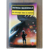 Un Étranger dans La Maison / Le Livre de Poche 2004