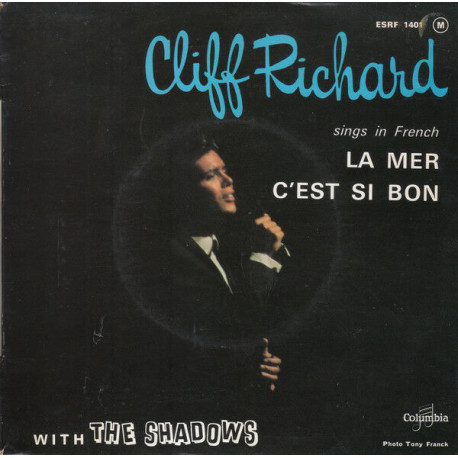 Sings In French Sings In French