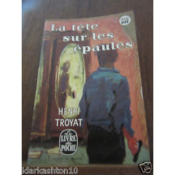 la tête sur les épaules