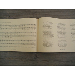 La Fleur au chapeau chansonnier pour La route et le camp par