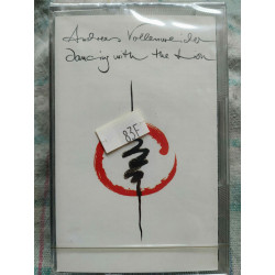 Dancing with the lion Cassette audio NEUVE SOUS BLISTER