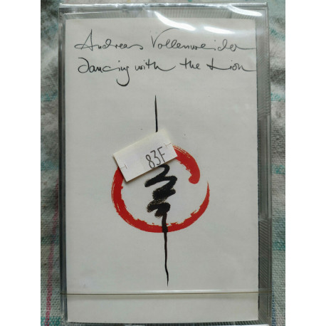 Dancing with the lion Cassette audio NEUVE SOUS BLISTER