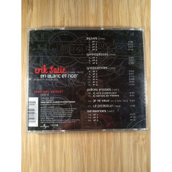 Erik satie - en blanc et noir