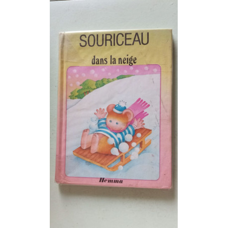 Souriceau dans la neige